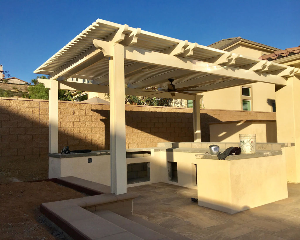 Lattice Laguna Freestanding