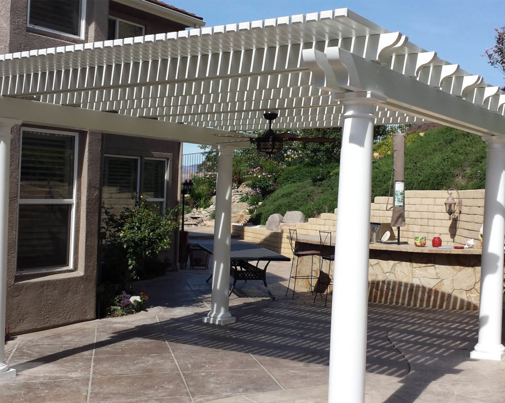 Lattice Laguna Freestanding