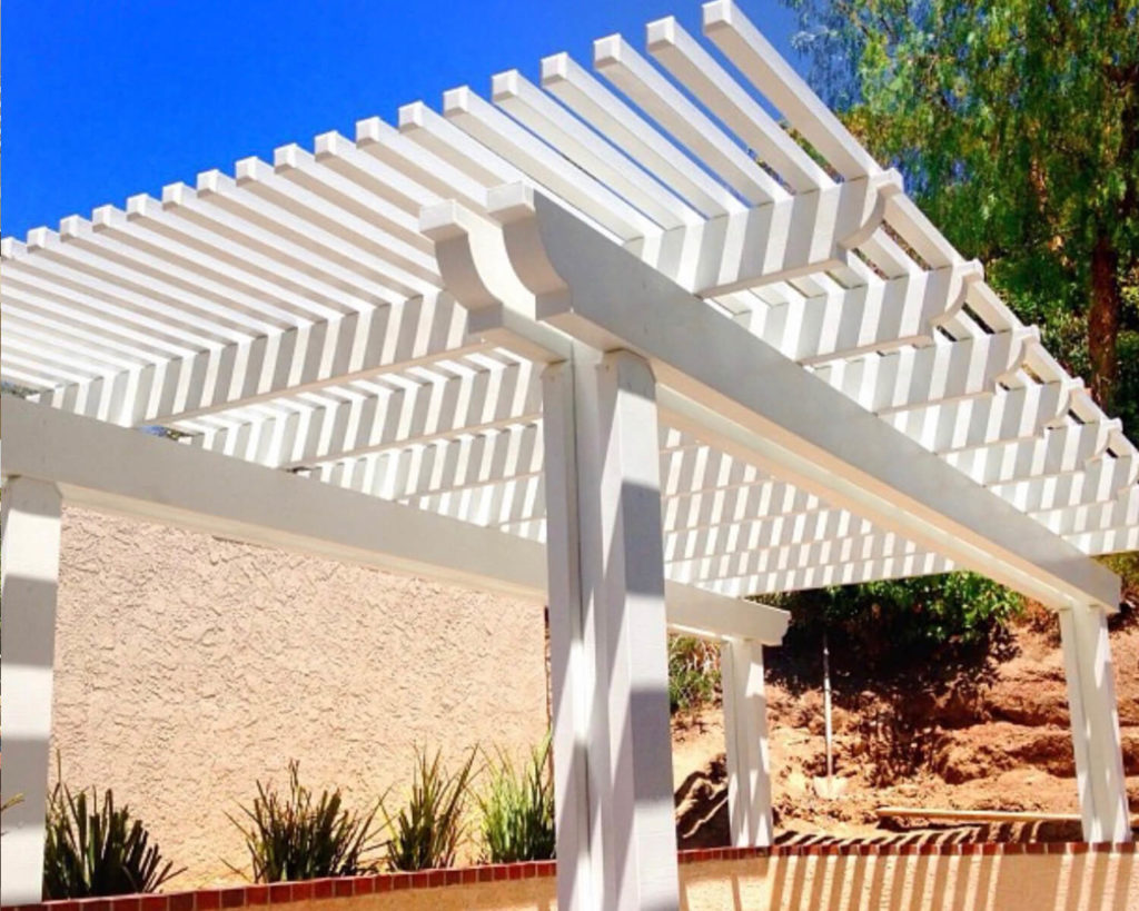 Lattice Laguna Freestanding