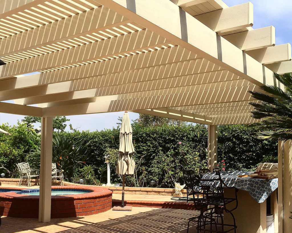 Lattice Laguna Freestanding