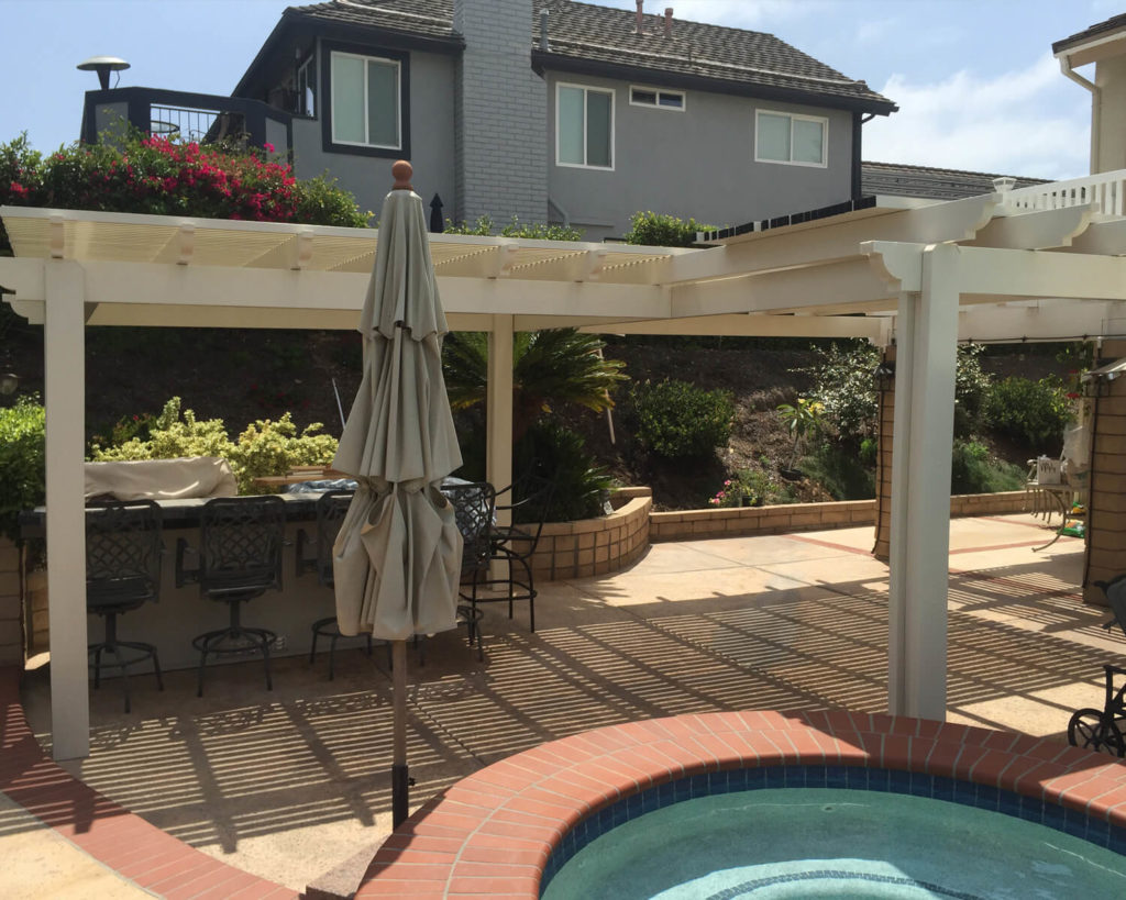 Lattice Laguna Freestanding
